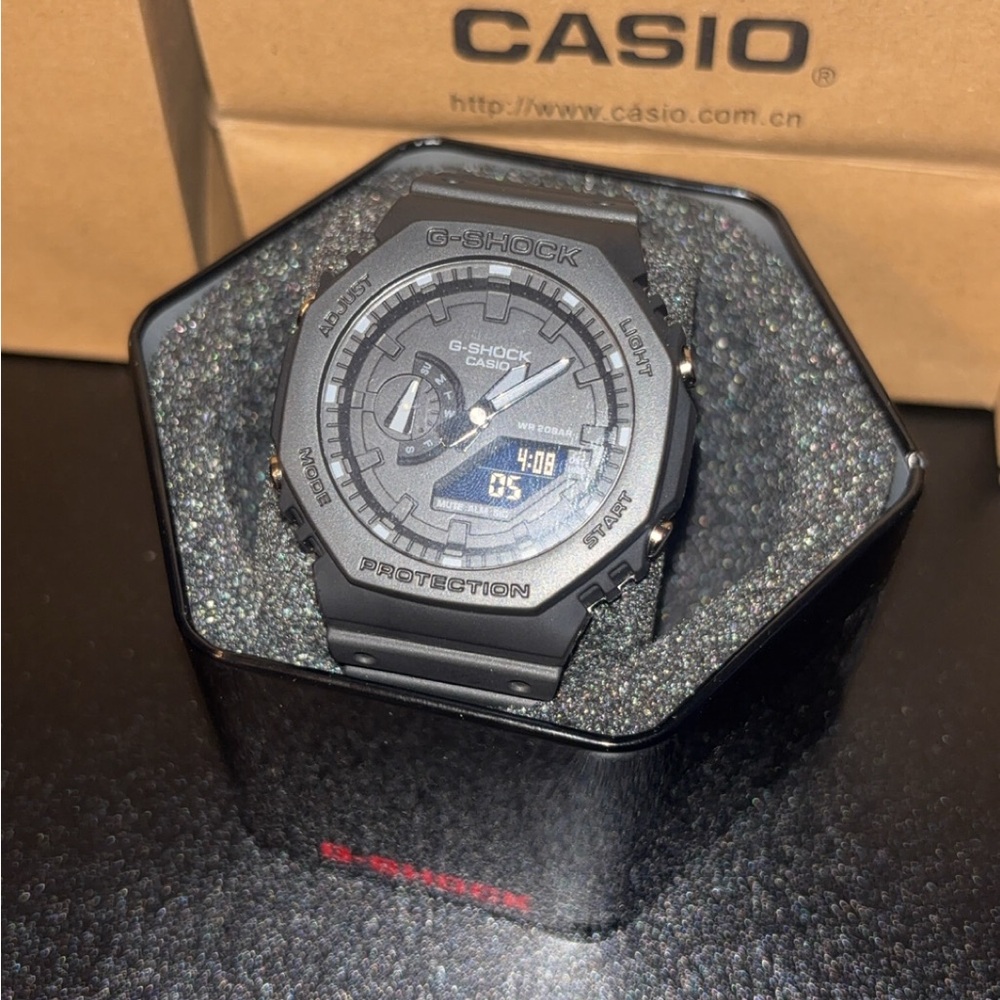 Casio G-Shock White Watch with Rainbow Gradient Dial - Picture 3 of 4
